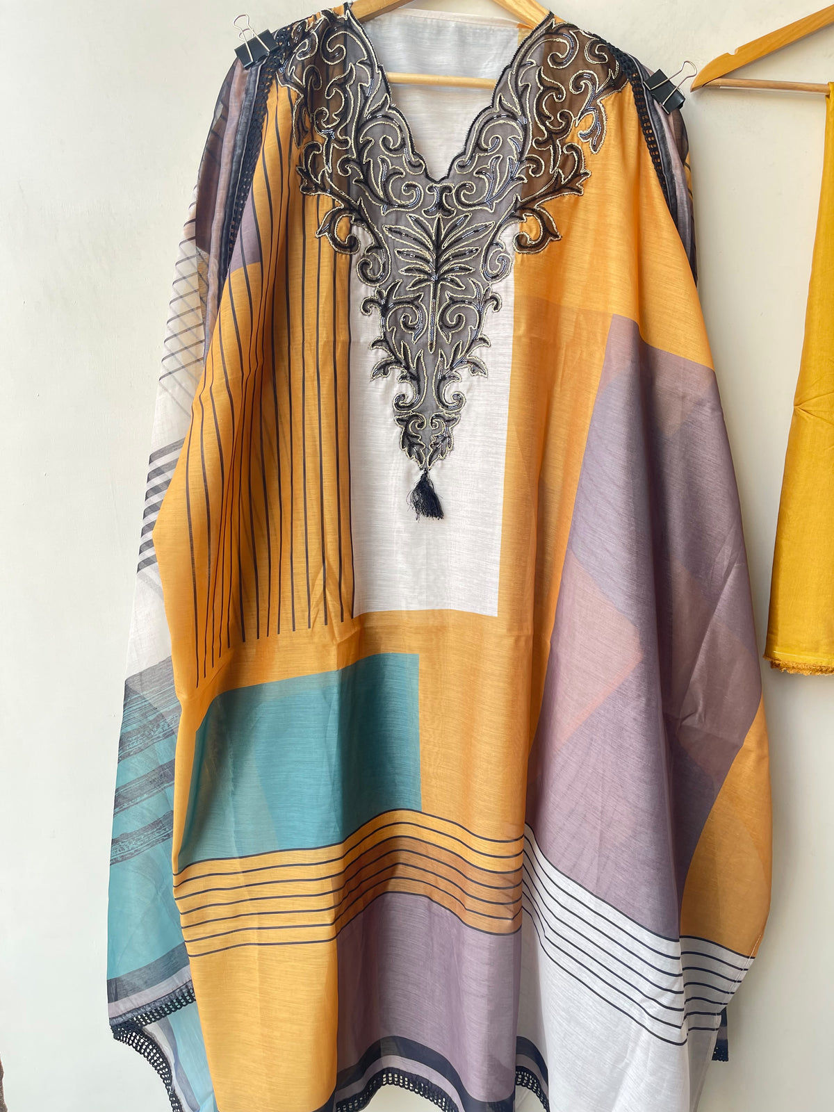 Mul Chanderi Printed Suit with Zari Neck Patchwork
