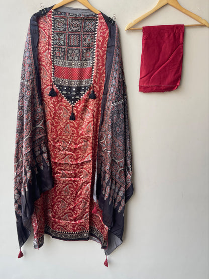 Gajji silk printed unstitched ladies suit Rc19309