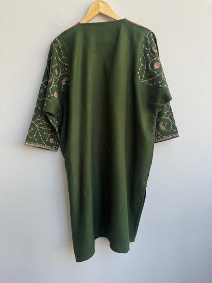 Kashmiri pheron readymade ladies kurta Rc18142 (b)