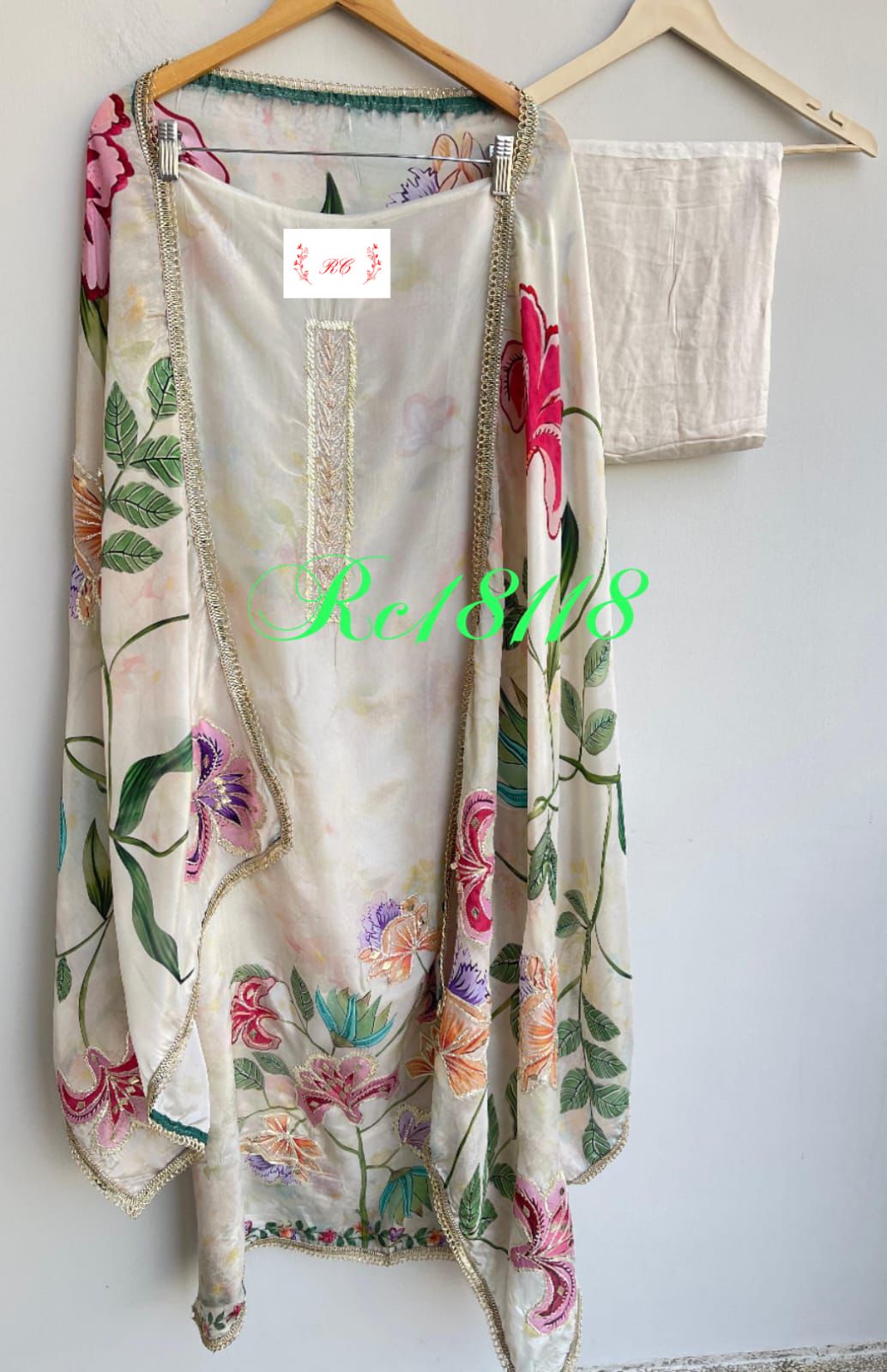 Satin Crepe Unstitched Ladies Suit RC-18118 – view 4