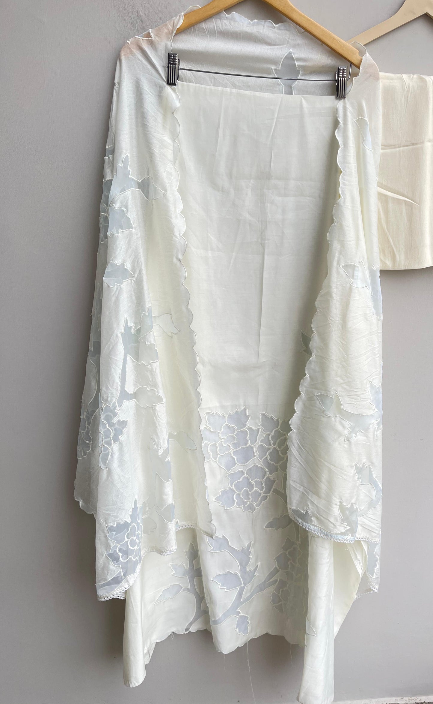 Soft mul chanderi unstitched ladies suit Rc18591