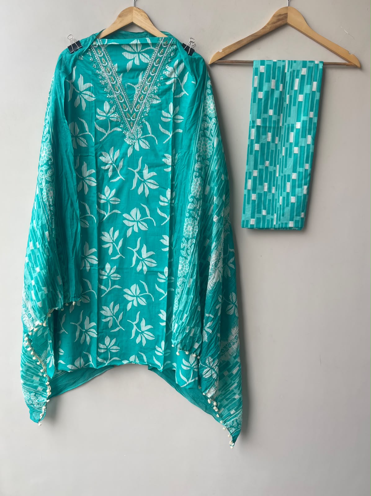 Printed Cotton Unstitched 3 Pcs Suit Set