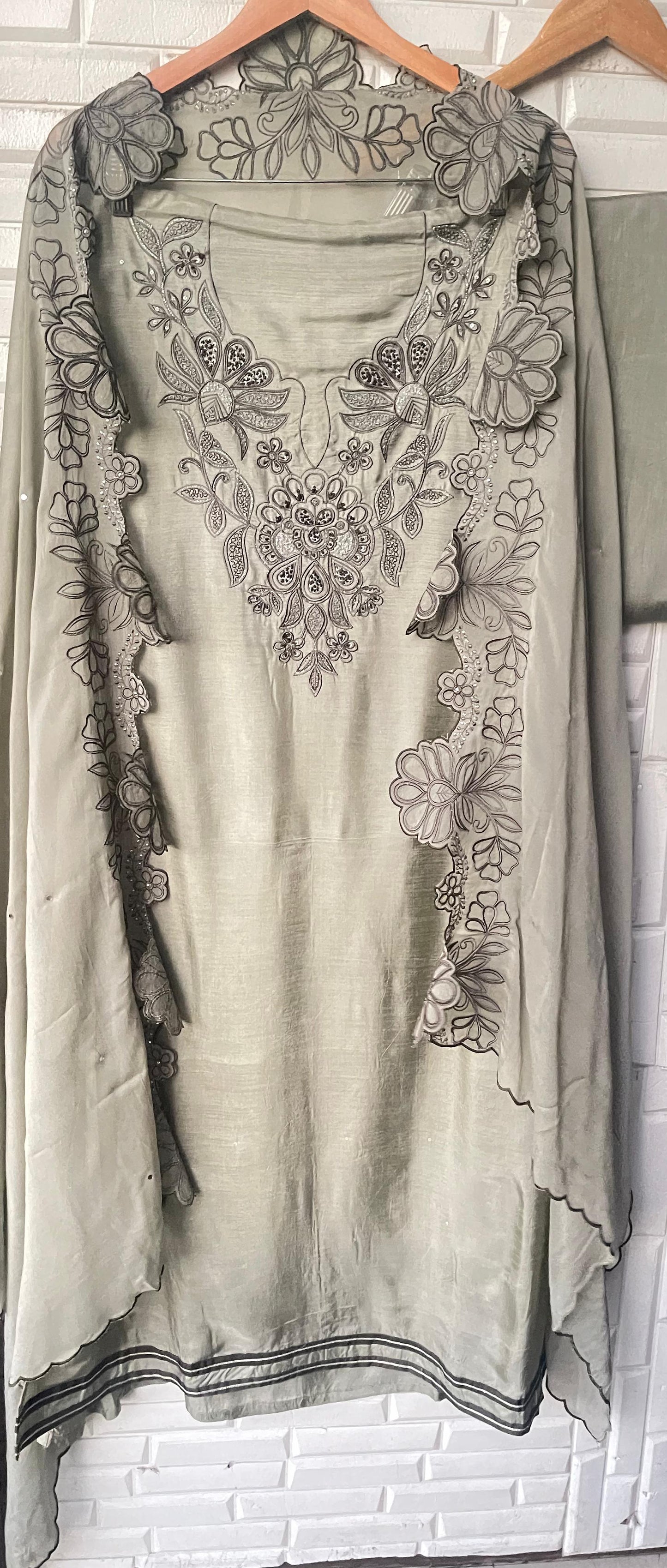 Silk unstitched ladies suit Rc17817