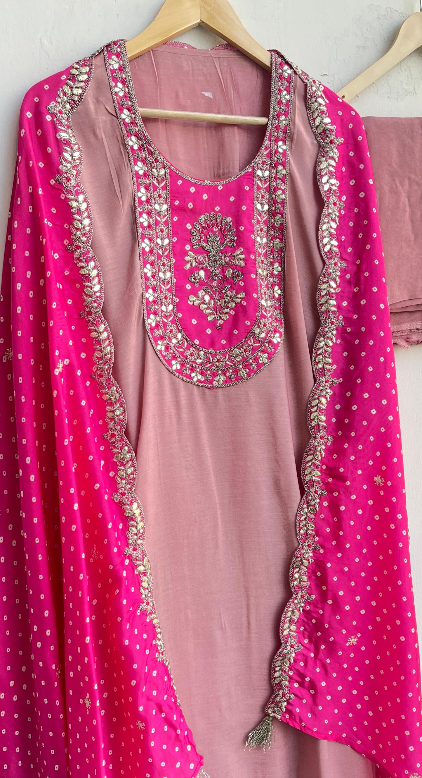 Silk fabric unstitched ladies suit Rc17873