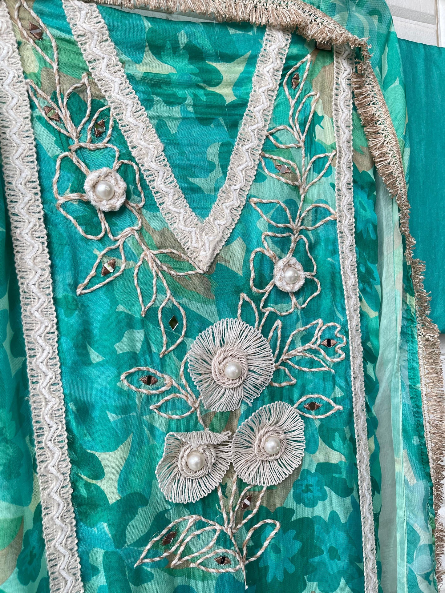 Burbery unstitched ladies suit Rc17603 (b)