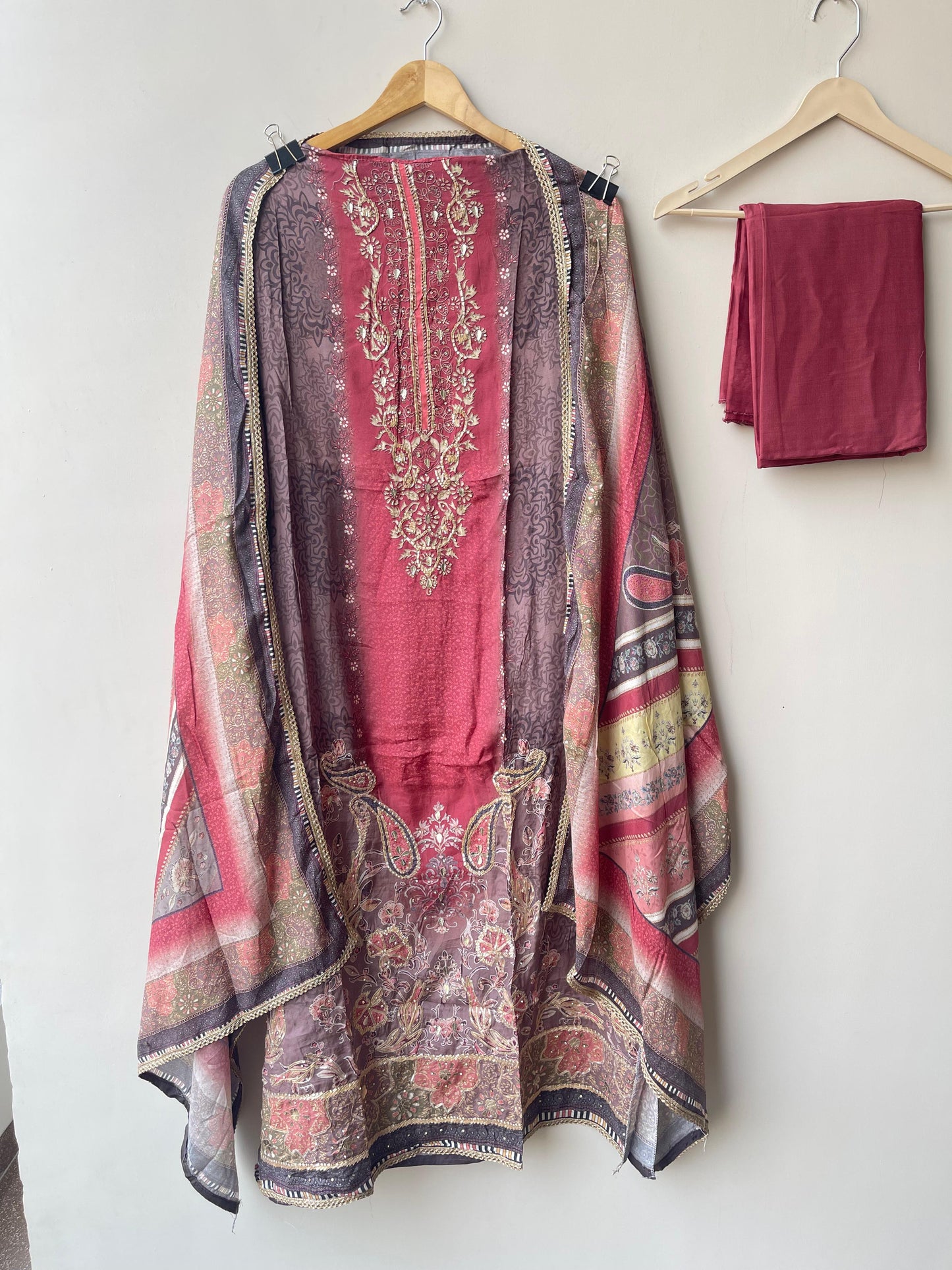 Muslin Printed Unstitched Ladies Suit RC18819 – view 3