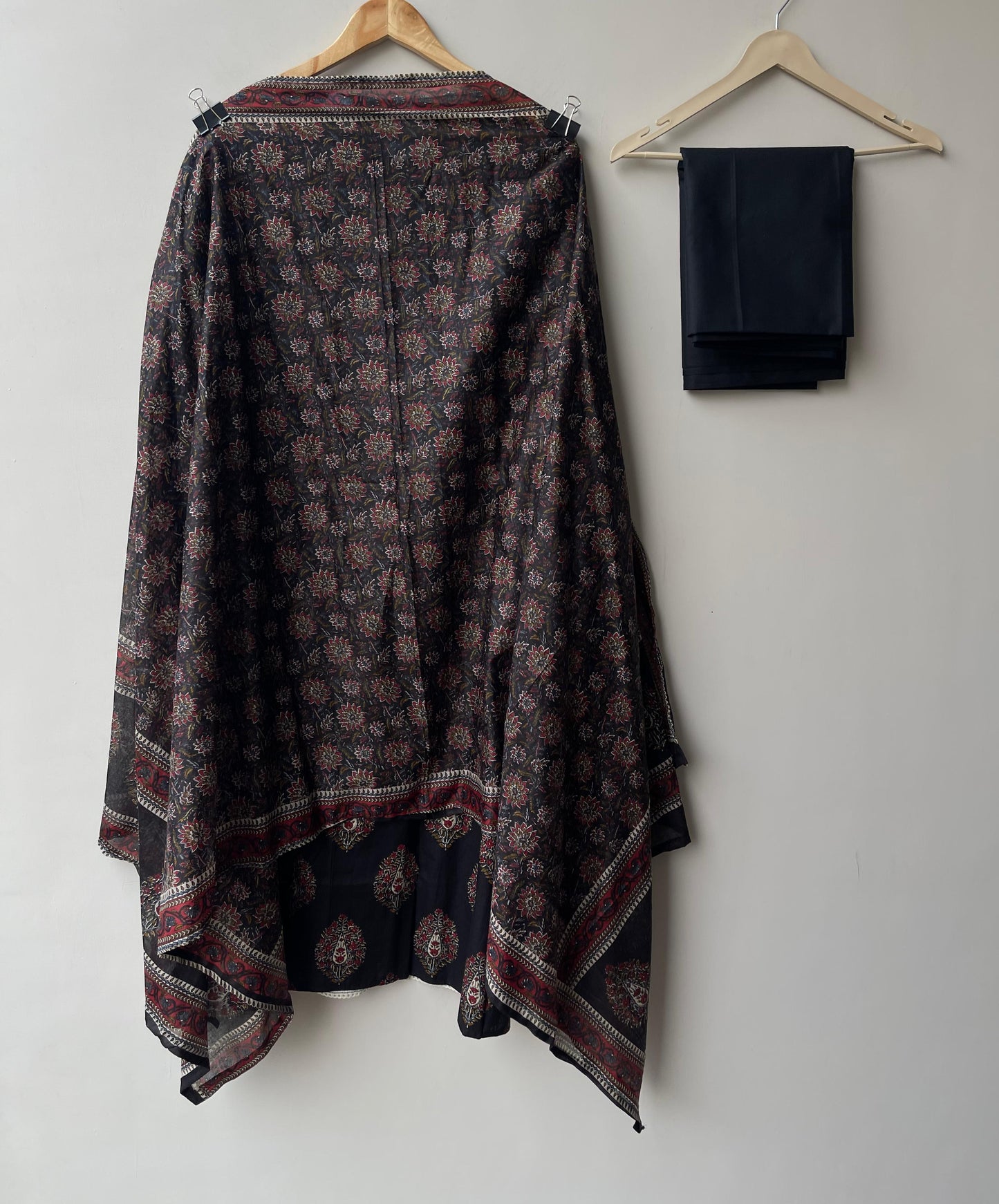 Cotton printed unstitched ladies suit Rc18923