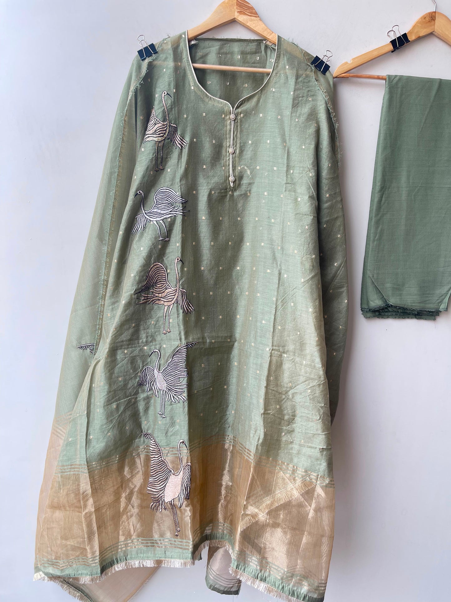 Banarasi shimmer mul chanderi unstitched ladies suit Rc19262 (b)