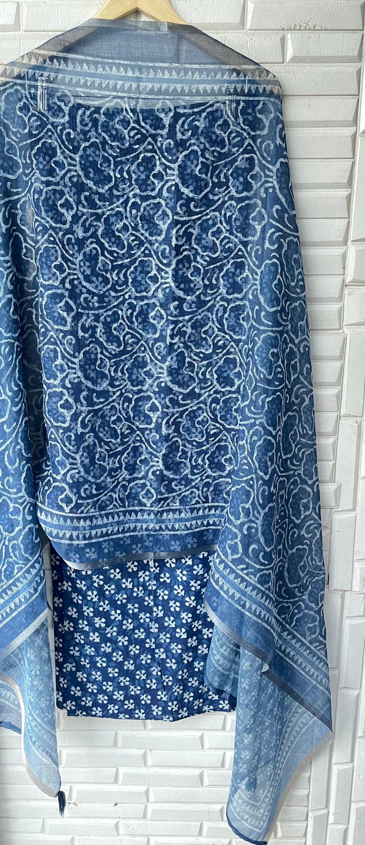 Cotton unstitched ladies suit Rc17370