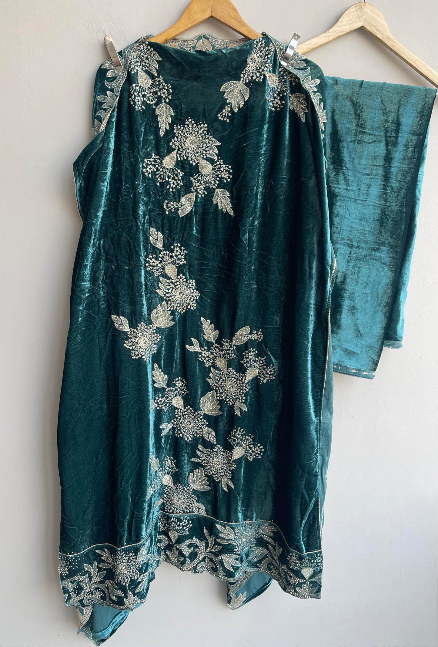 Micra velvet unstitched ladies suit Rc18888 (a)