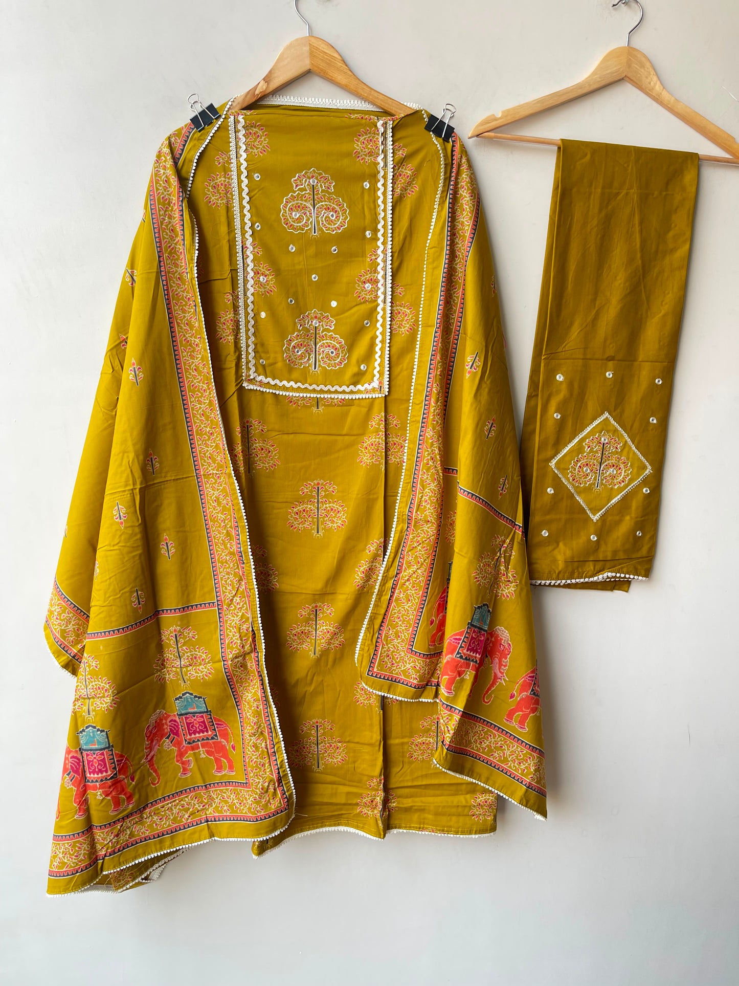 Cotton printed unstitched ladies suit Rc19306 (b)