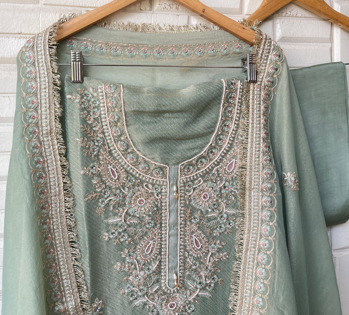 Pure banarasi shimmer silk unstitched ladies suit Rc17853 (a)