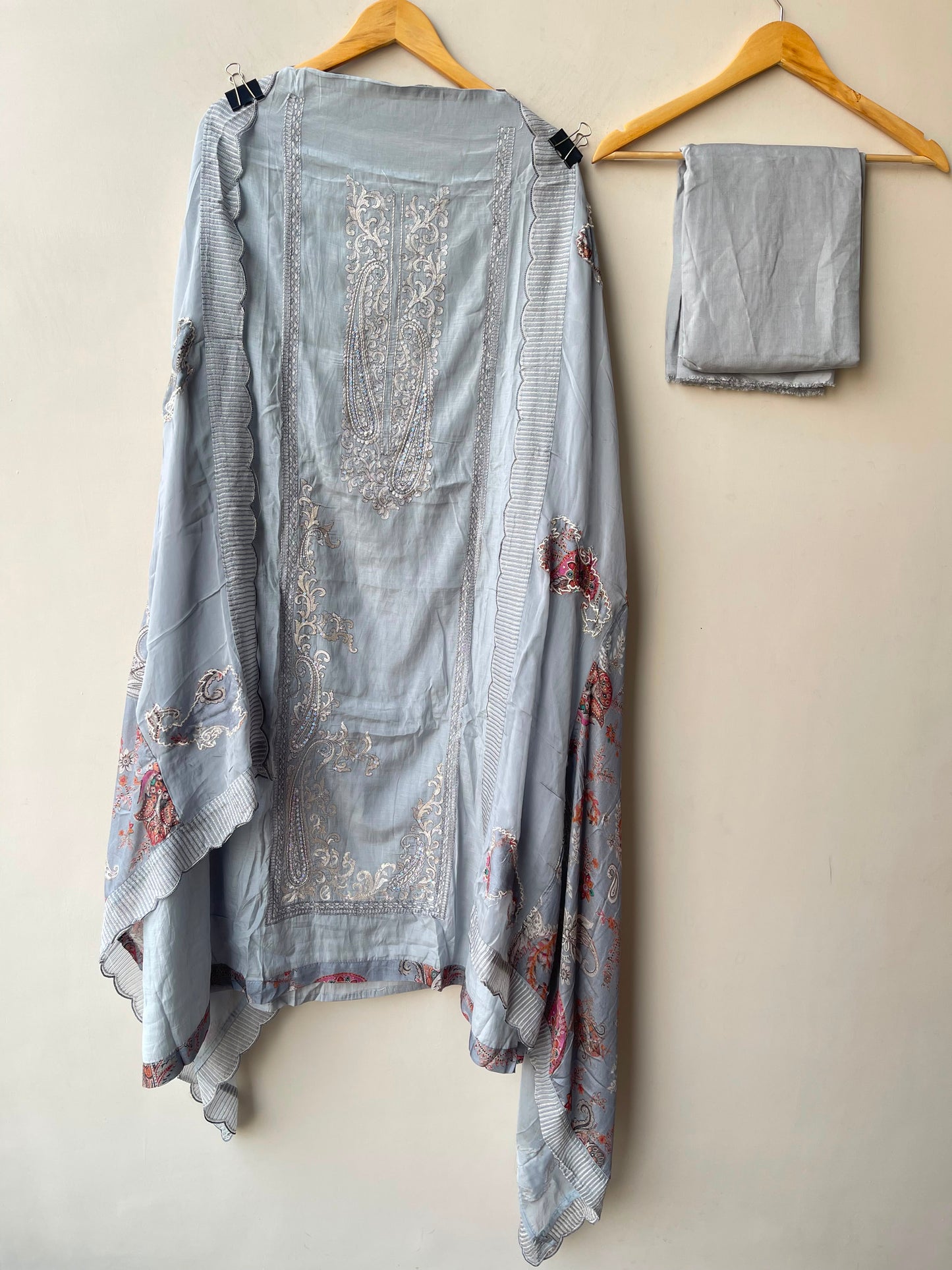 Mul chanderi unstitched ladies suit Rc19119