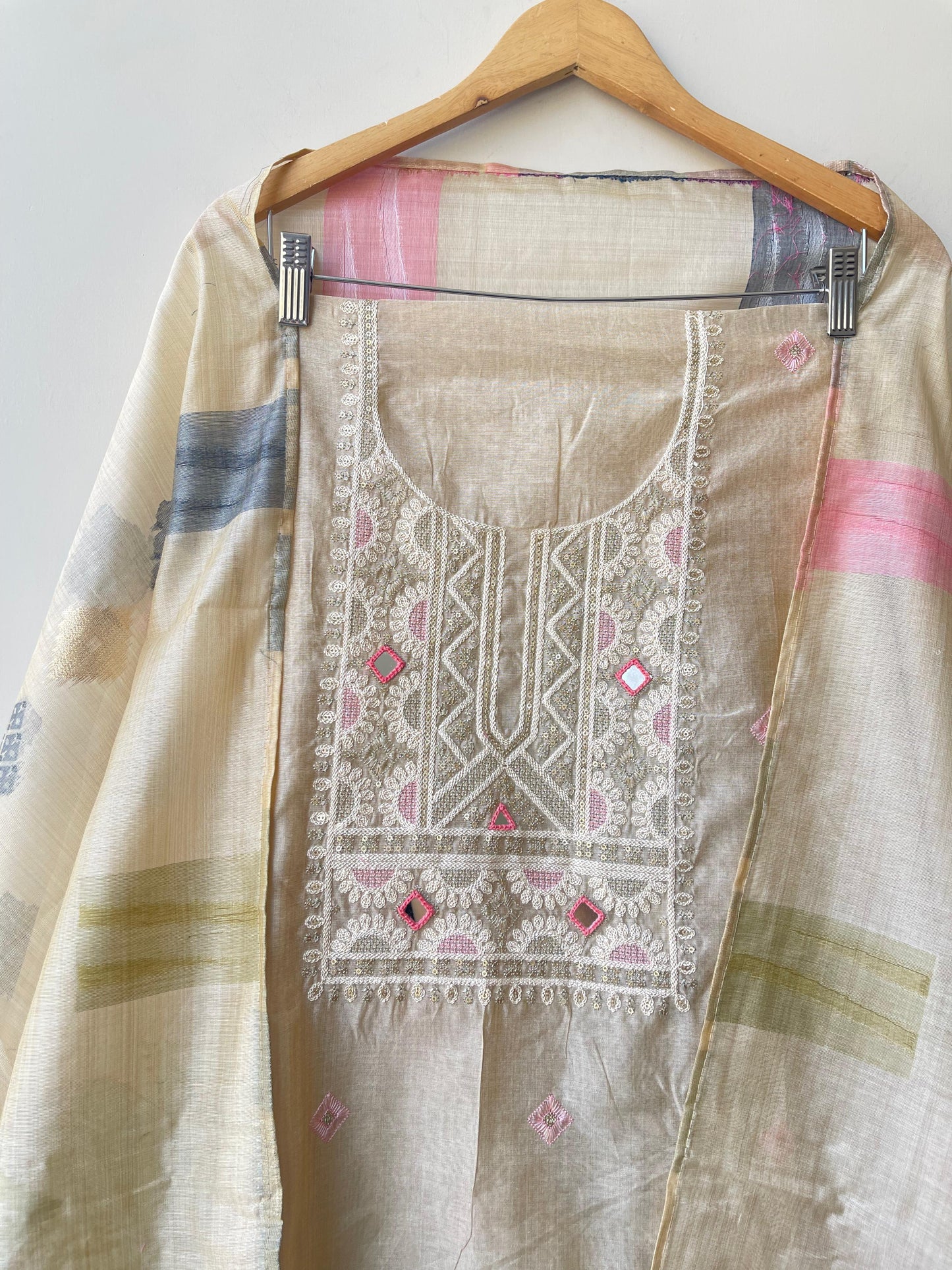 Mul Chanderi Unstitched Ladies Suit RC-18742