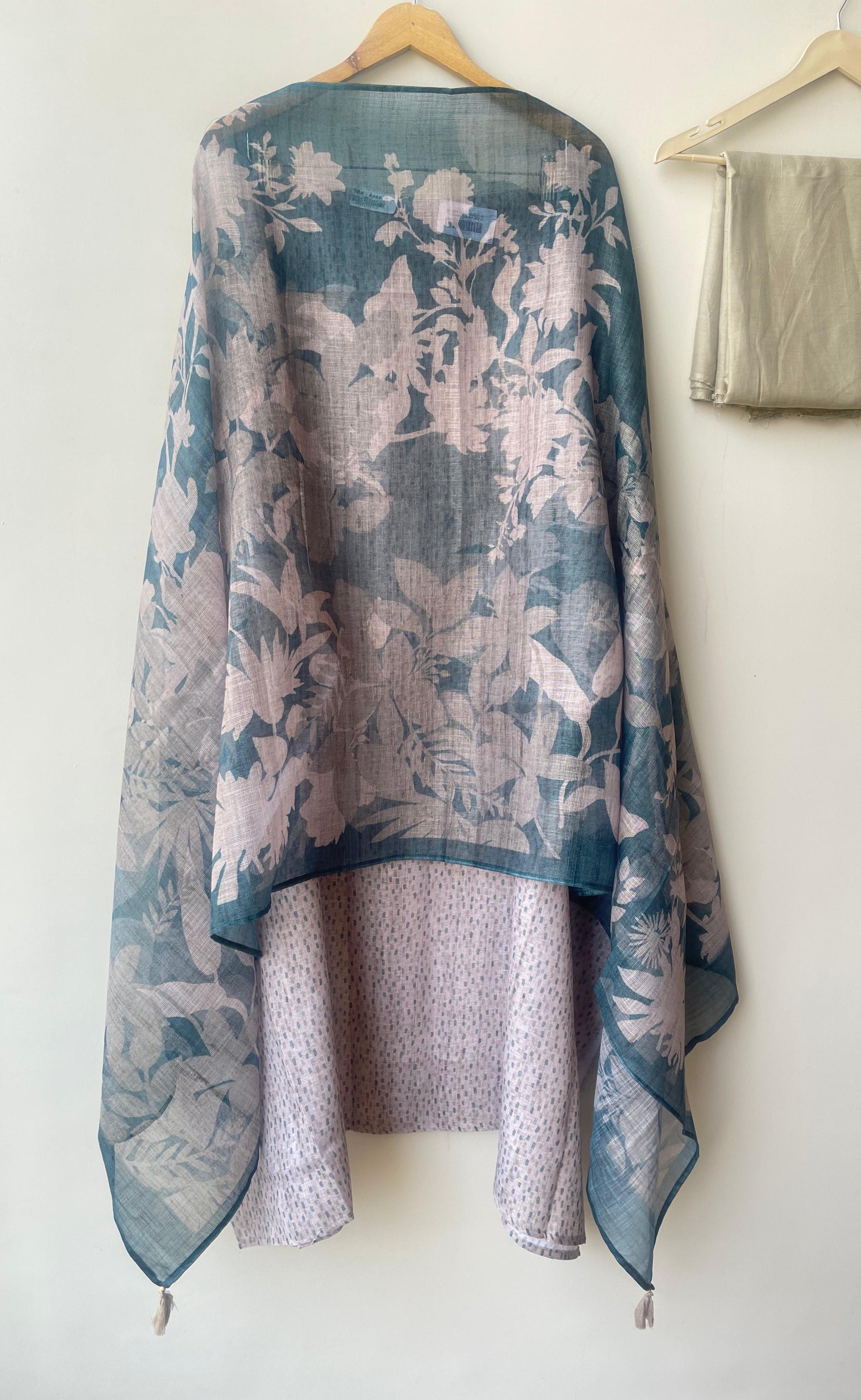 Fine Linen Printed Unstitched Ladies Suit RC-18707 – view 5