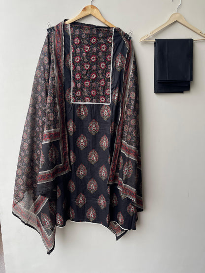 Cotton printed unstitched ladies suit Rc18923