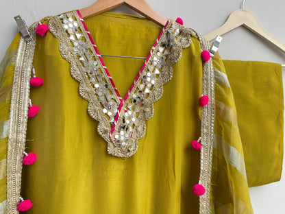 Satin crepe unstitched ladies suit Rc17946