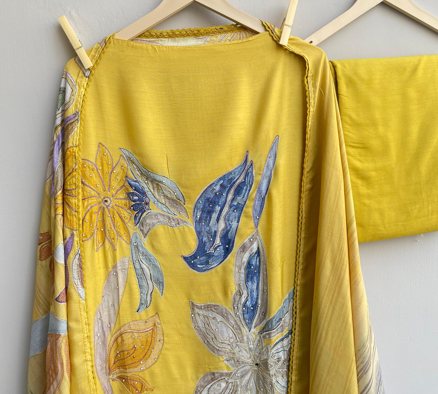 Muslin silk unstitched ladies suit Rc17933