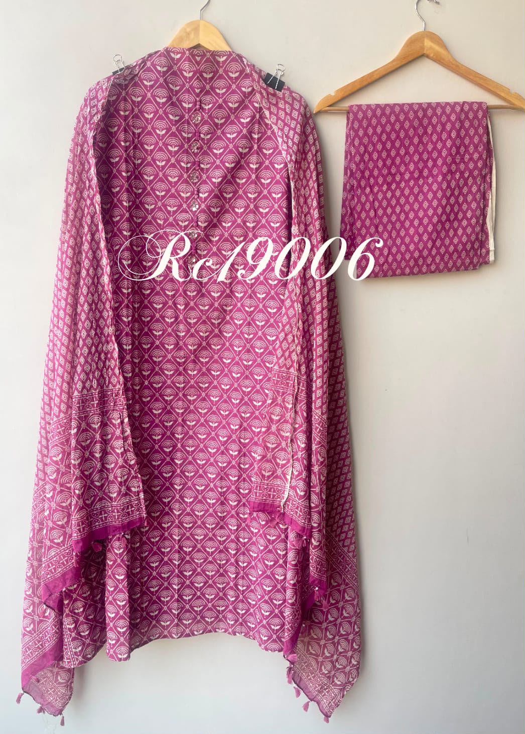 Pure cotton printed ladies unstitched suit Rc19006