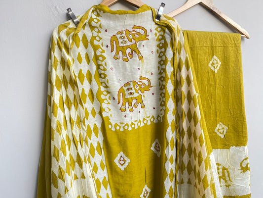 Muslin chanderi unstitched ladies suit Rc18375