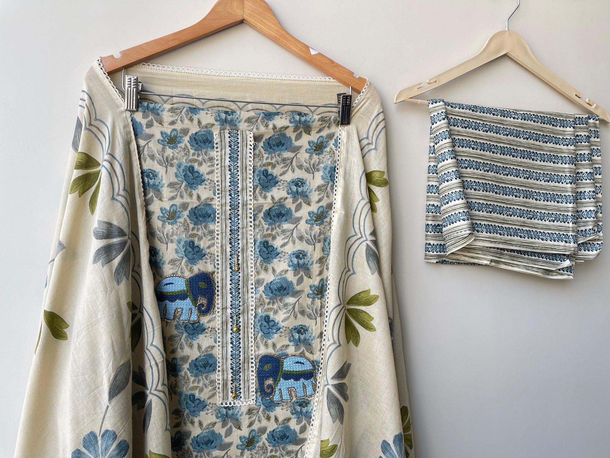 Cotton Printed Unstitched Ladies Suit RC18668 (b)