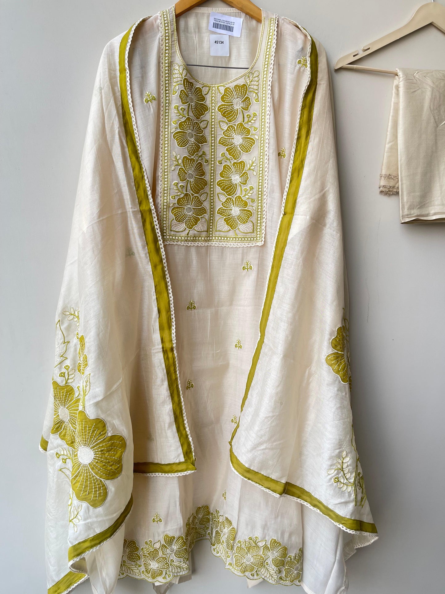 Mul Chanderi Unstitched Ladies Suit RC-18806 (a) – view 3