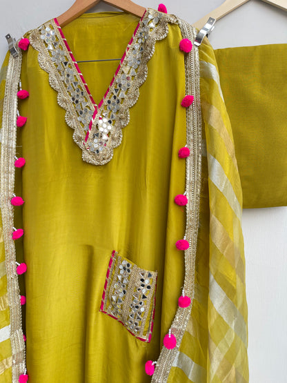 Satin crepe unstitched ladies suit Rc17946