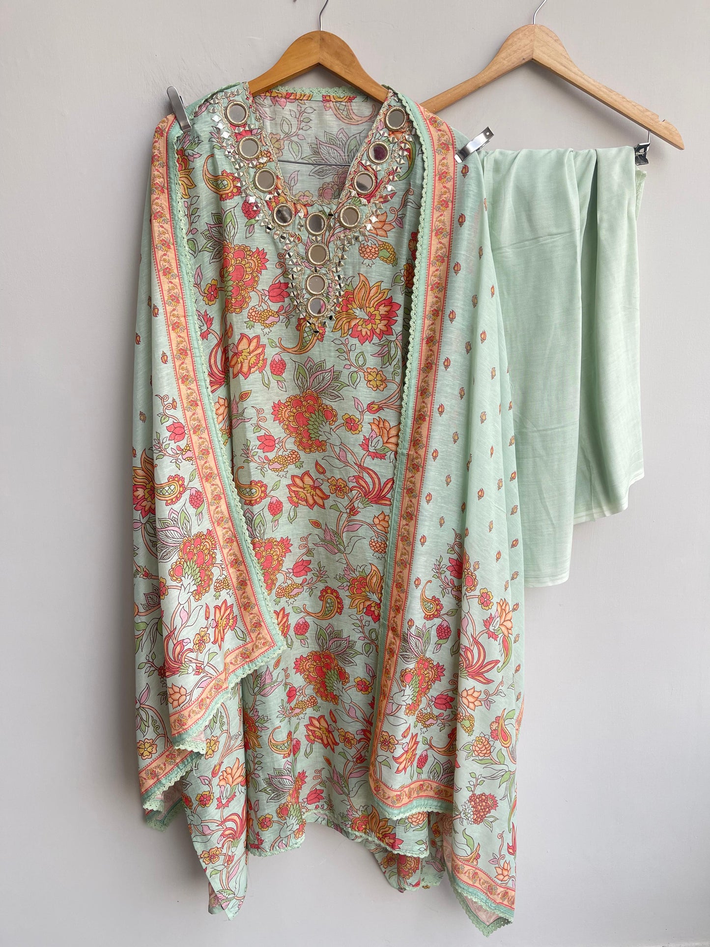 Pure linen printed unstitched ladies suit Rc18468