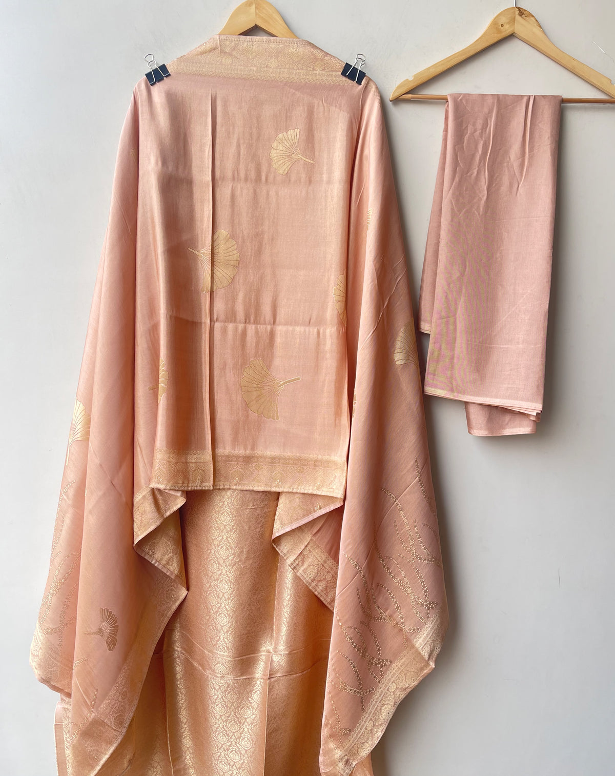 Exquisite Banarasi Shimmer Giraffe Silk Unstitched 3 Pcs Designer Suit Set