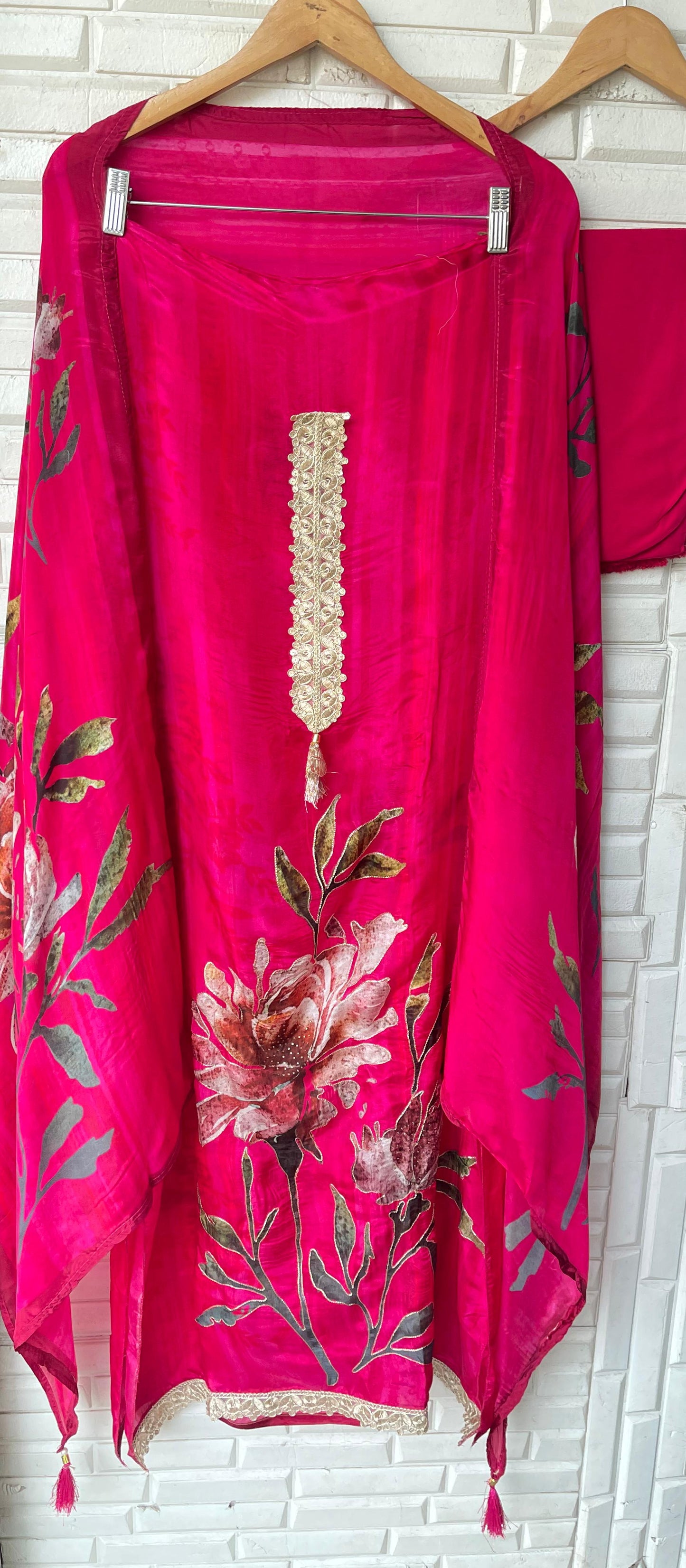 Satin Crepe Unstitched Ladies Suit RC-17805 – view 2
