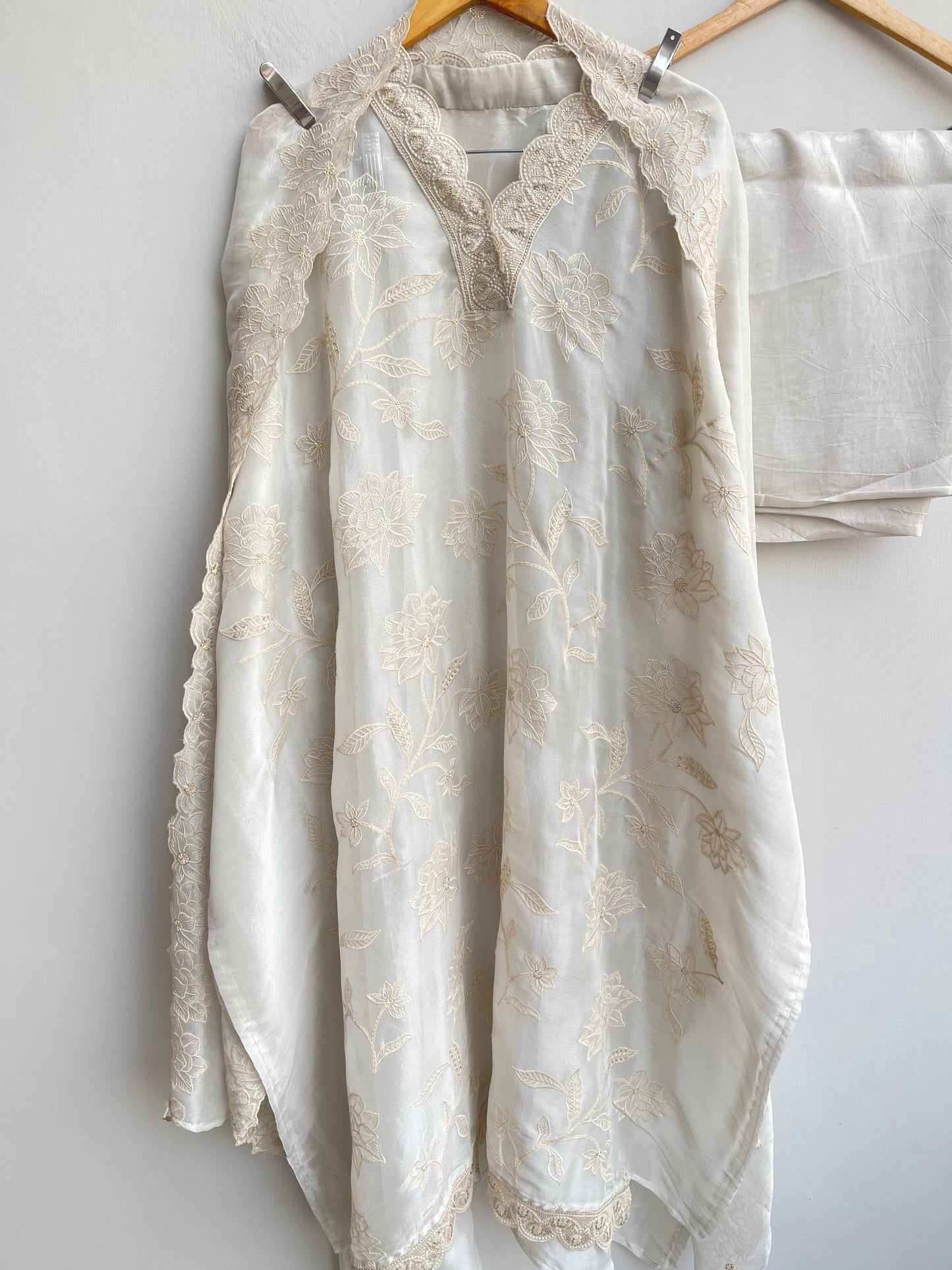 Shimmer organza unstitched ladies suit Rc18439