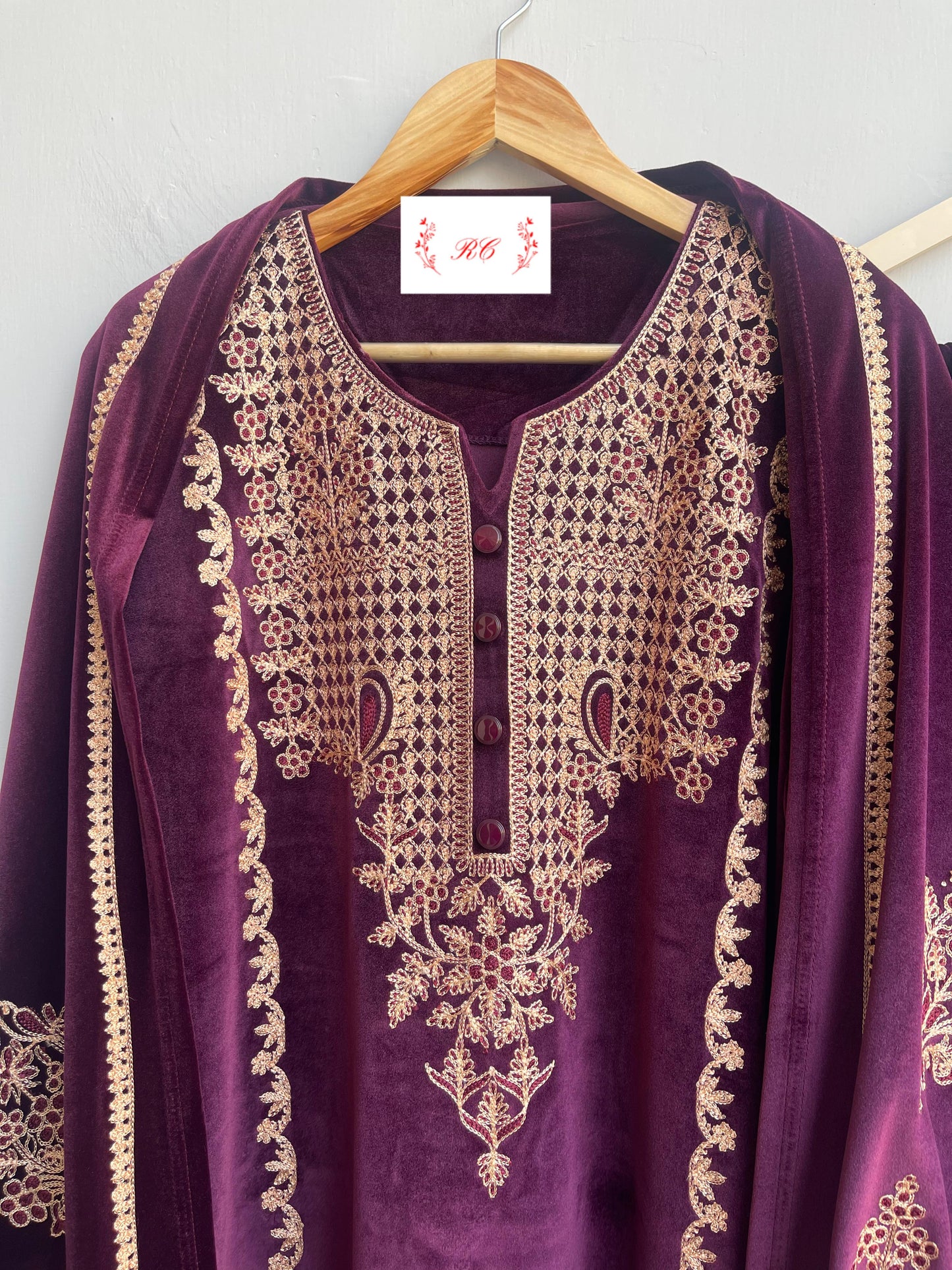 Readymade velvet ladies winter suit Rc18824