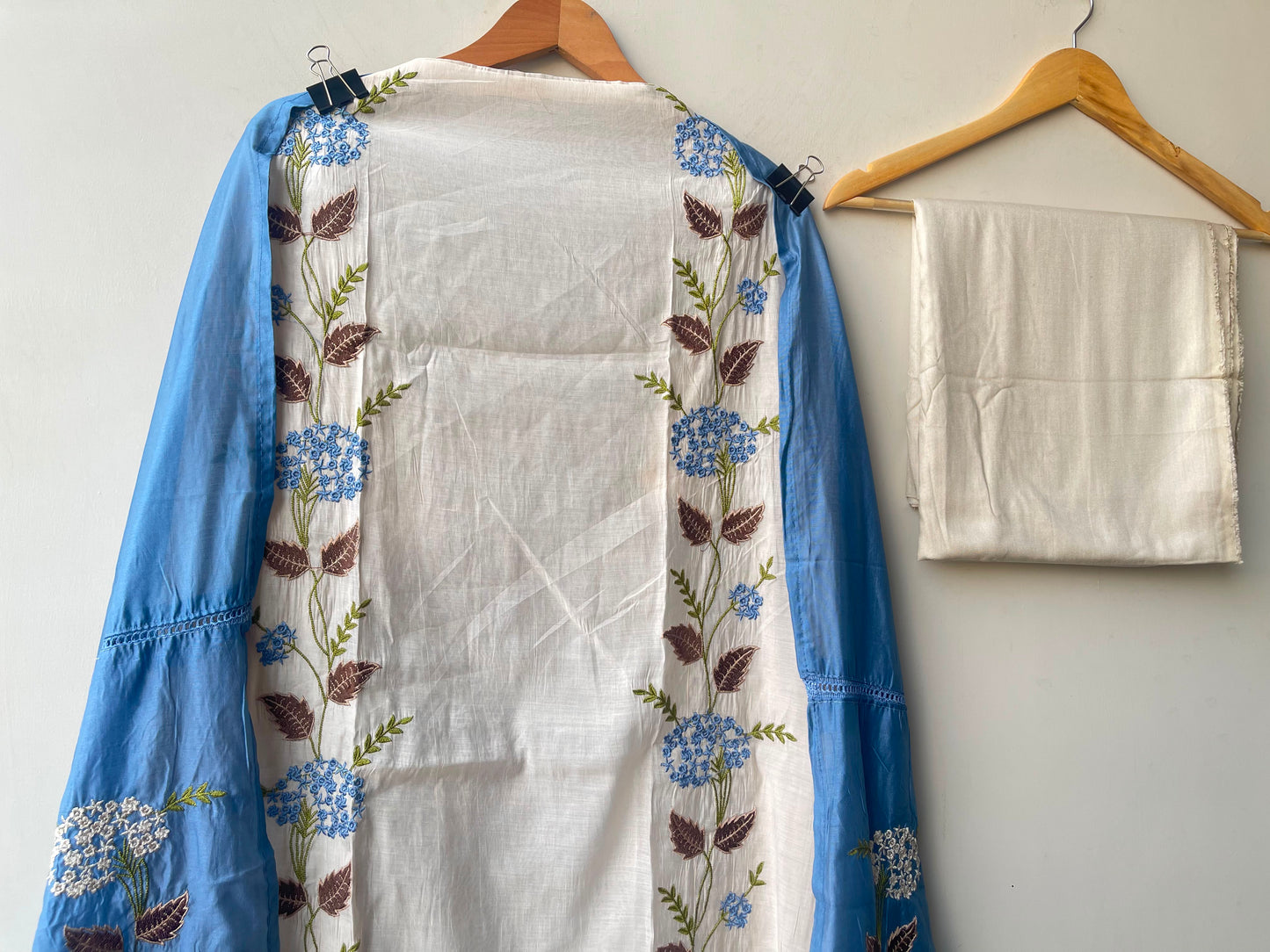 Mul chanderi unstitched ladies suit Rc19113