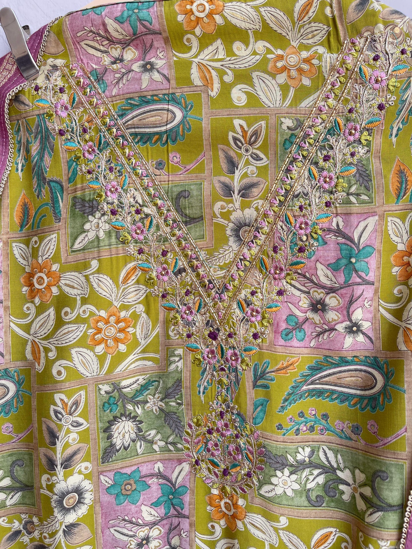 Banarasi muslin silk unstitched ladies suit Rc17963