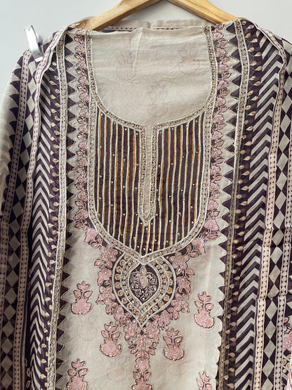 Organza printed unstitched ladies suit Rc18929