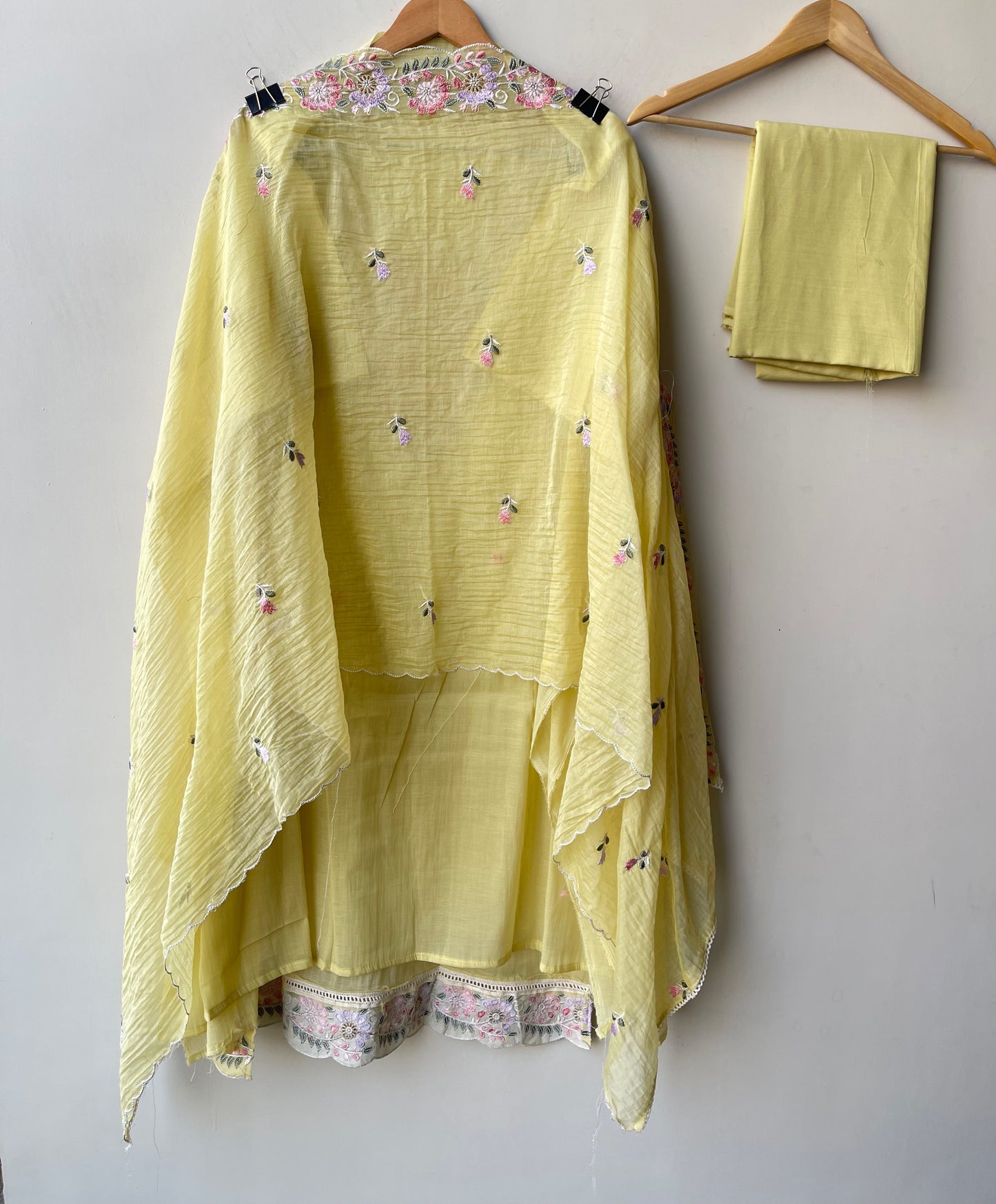 Mul chanderi unstitched ladies suit Rc19101