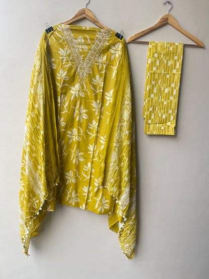 Printed Cotton Unstitched 3 pcs Suit Set