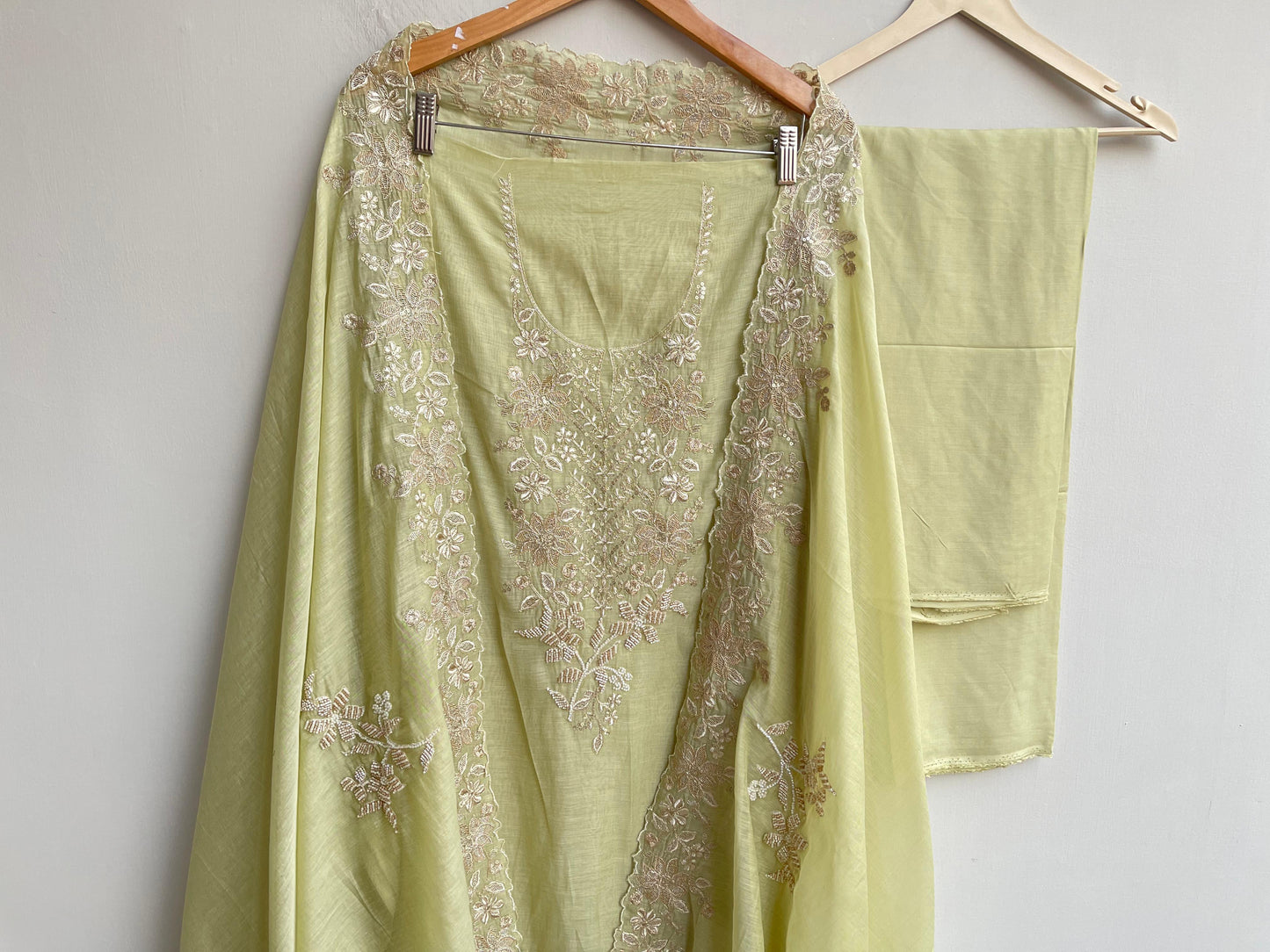 Pure mul chanderi unstitched ladies suit Rc18503 (b)