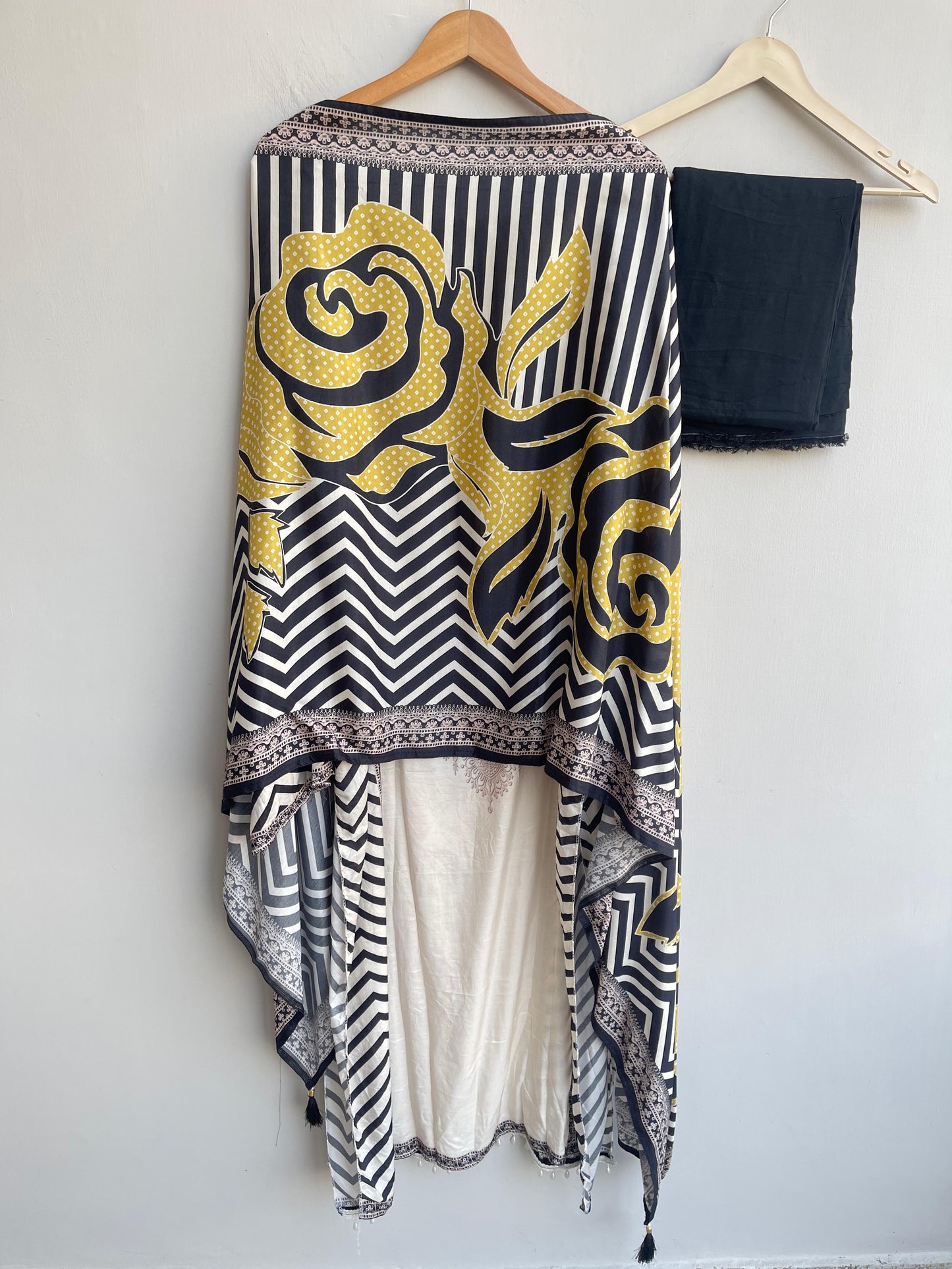 Muslin printed unstitched ladies suit Rc18374 (a)