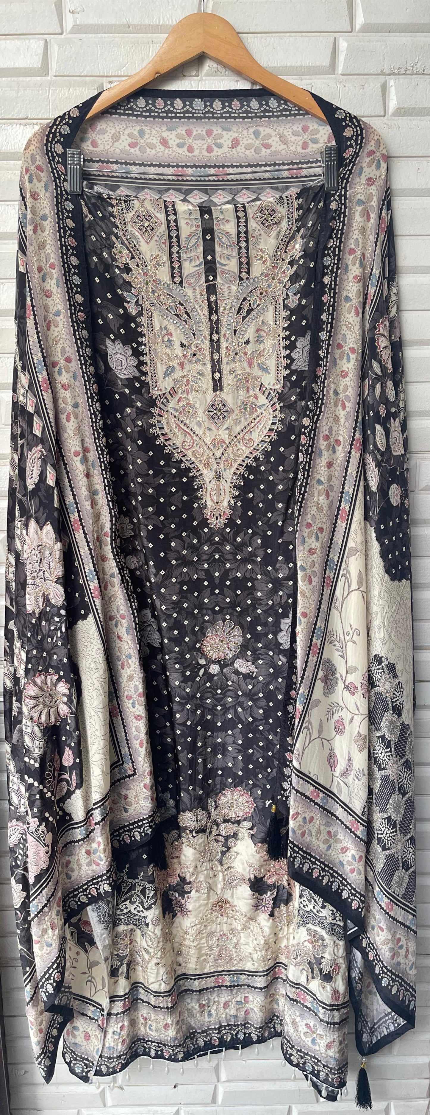 Crape satin unstitched ladies suit Rc17705