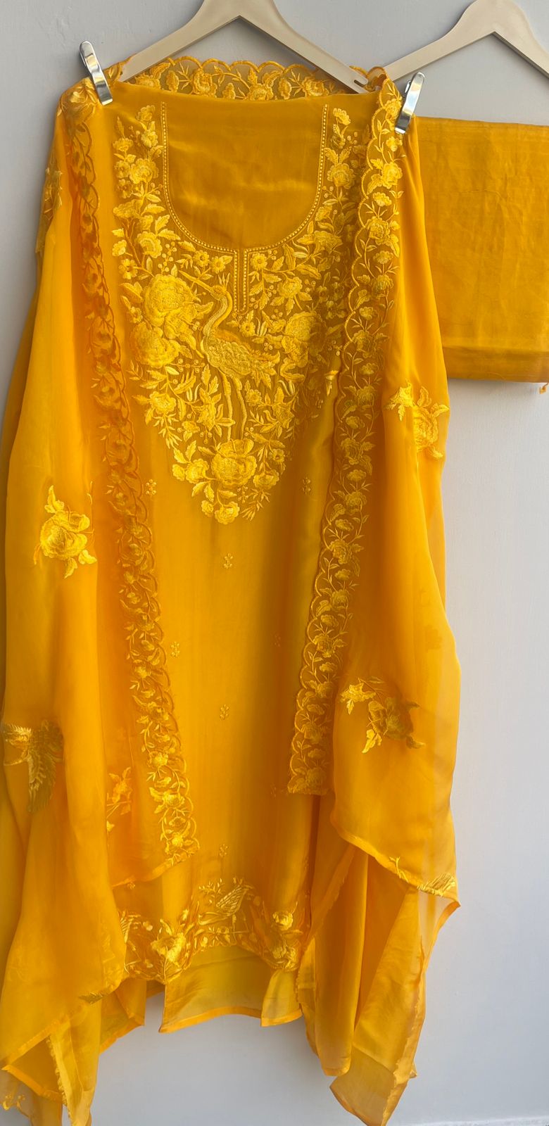 Crape silk unstitched ladies suit Rc17893 (a)