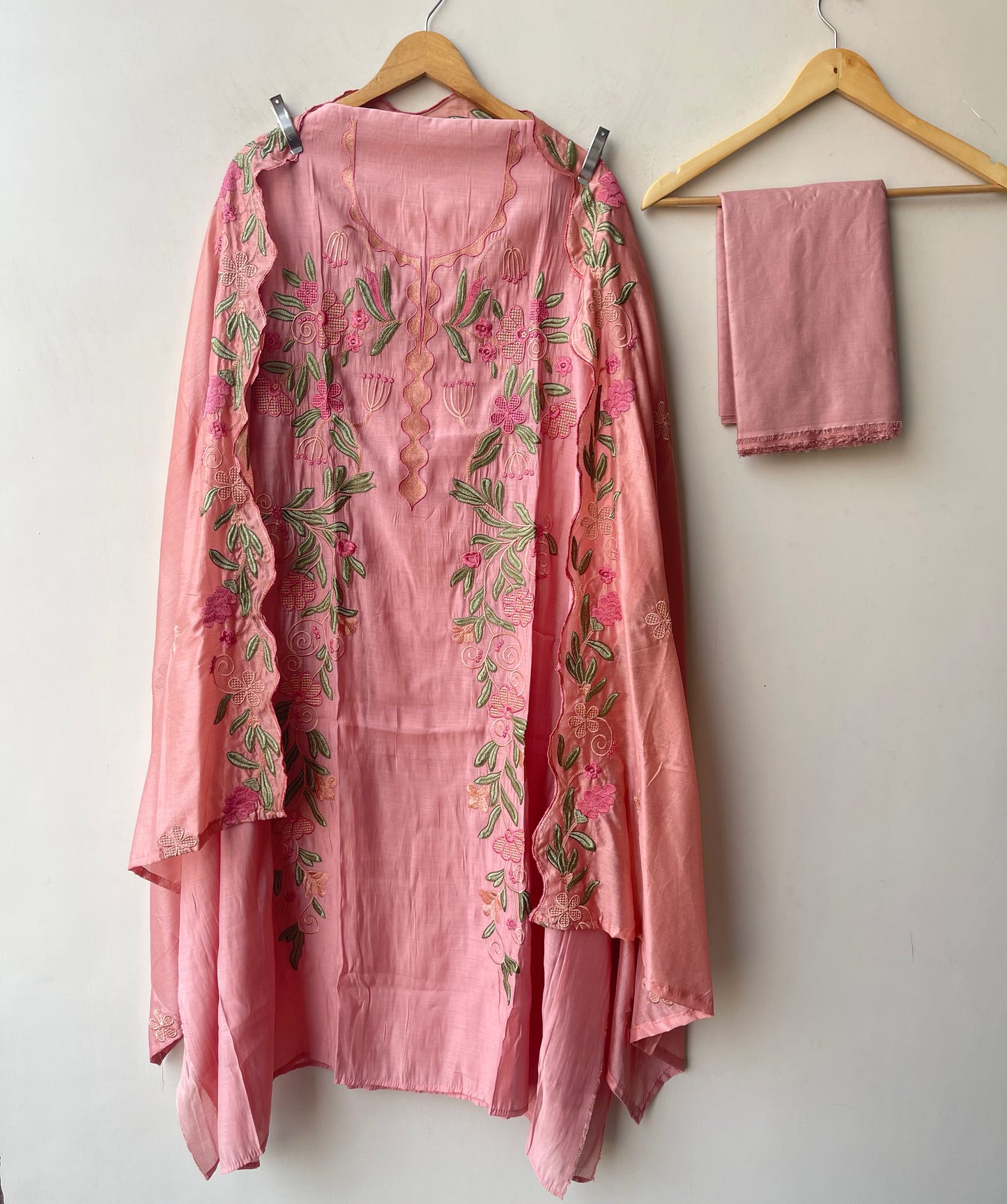 Mul chanderi unstitched ladies suit Rc19308 (a)