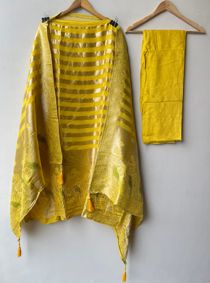 Premium Giraffe Silk Woven Unstitched 3 pcs Suit Set