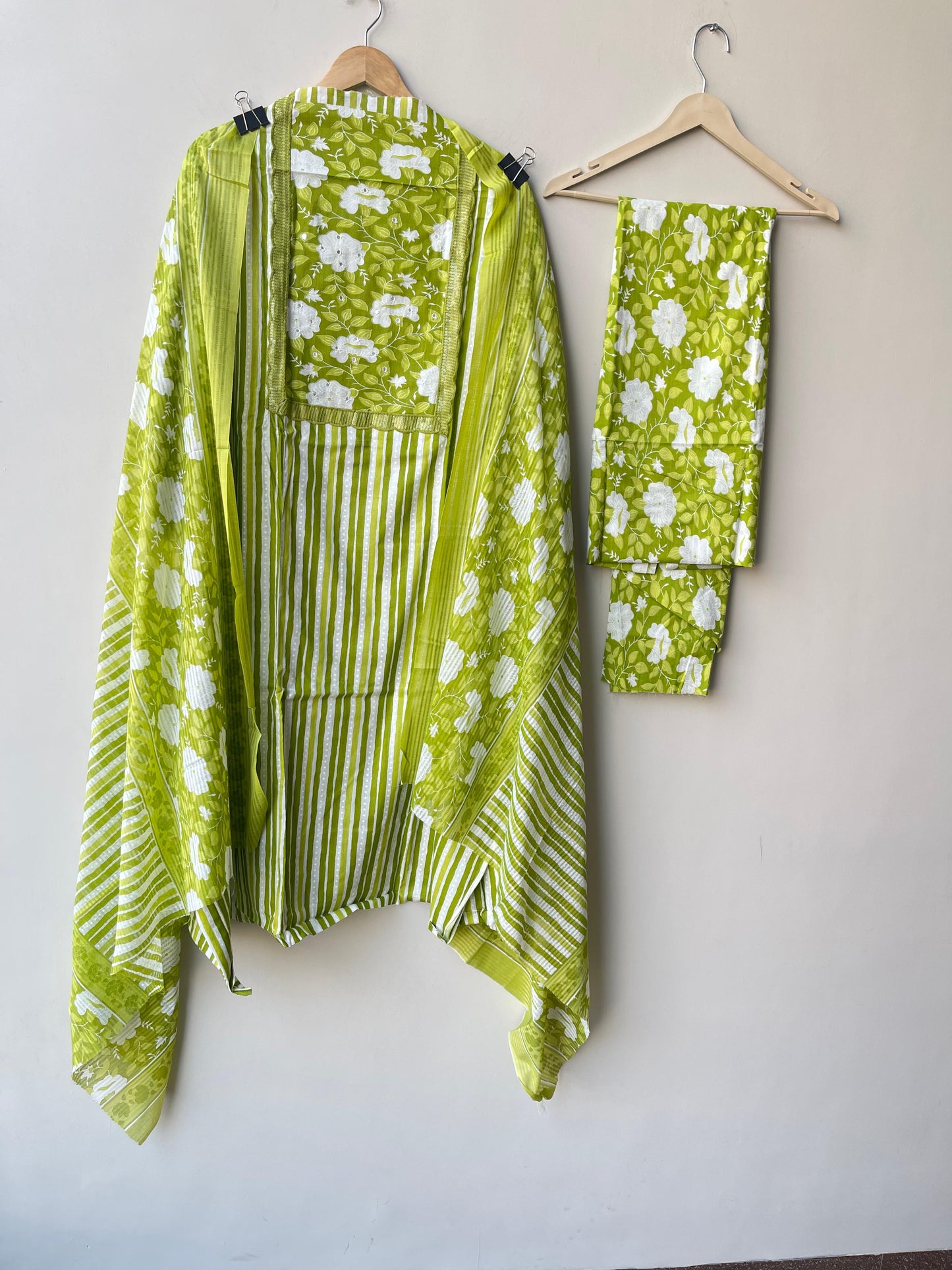 Cotton printed unstitched ladies suit Rc18909 (b)