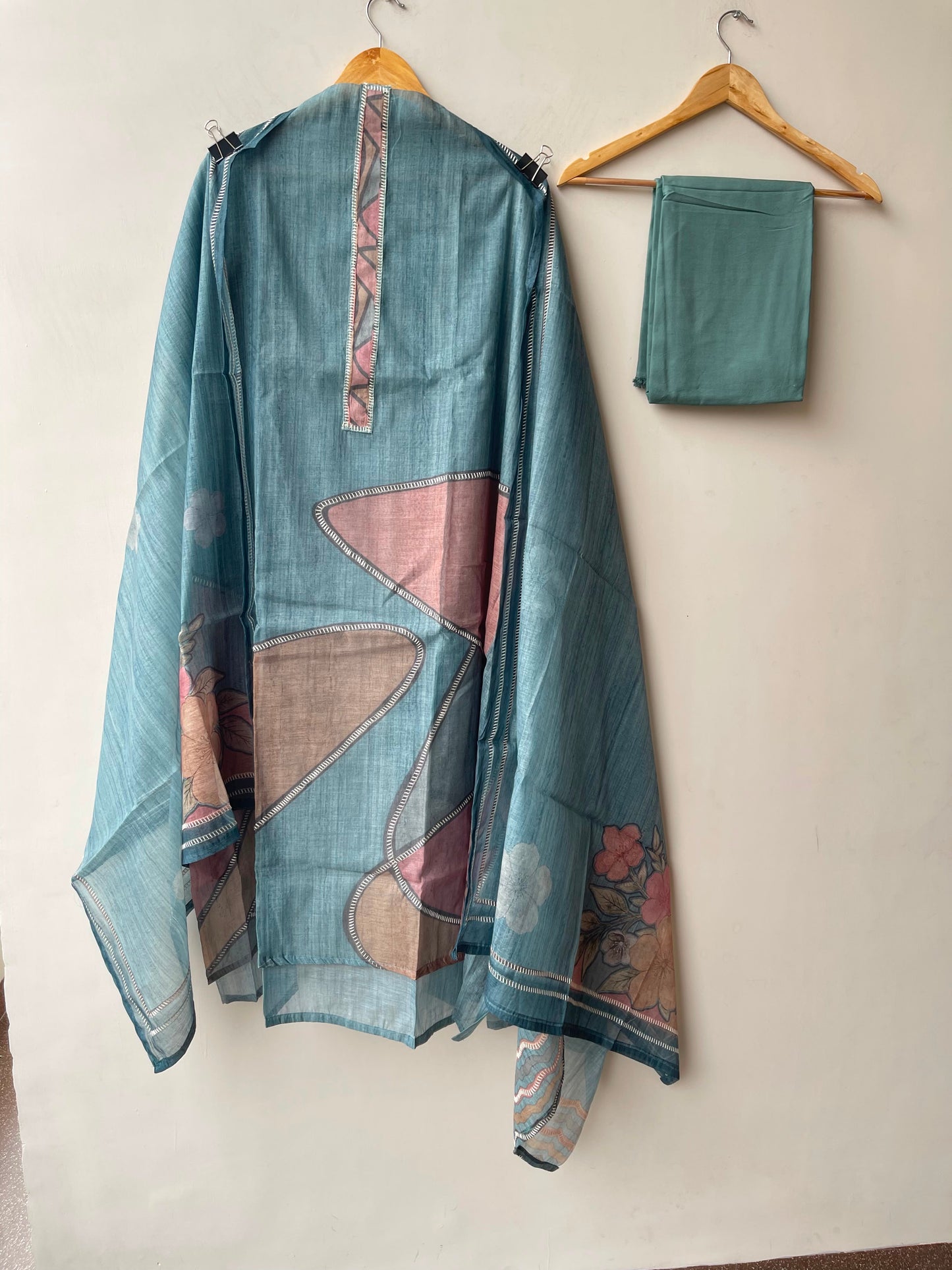 Self mul chanderi printed unstitched ladies suit Rc19135  (a)
