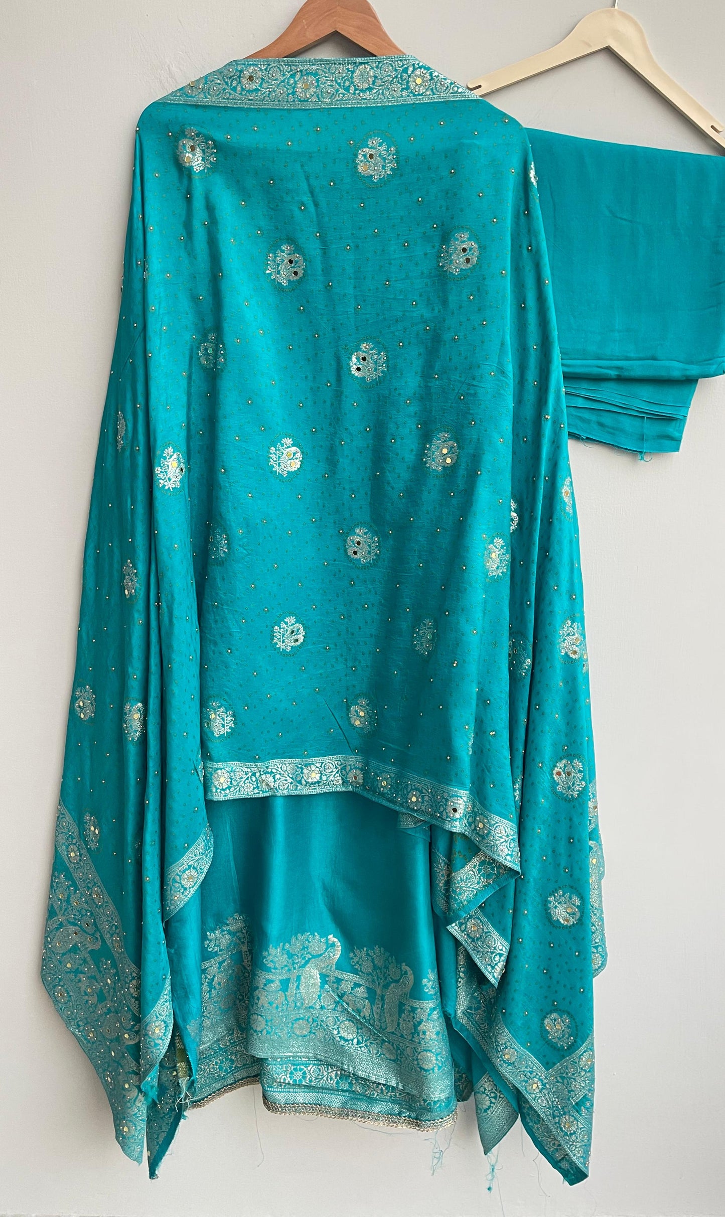 Banarasi silk unstitched ladies suit Rc17840 (b)