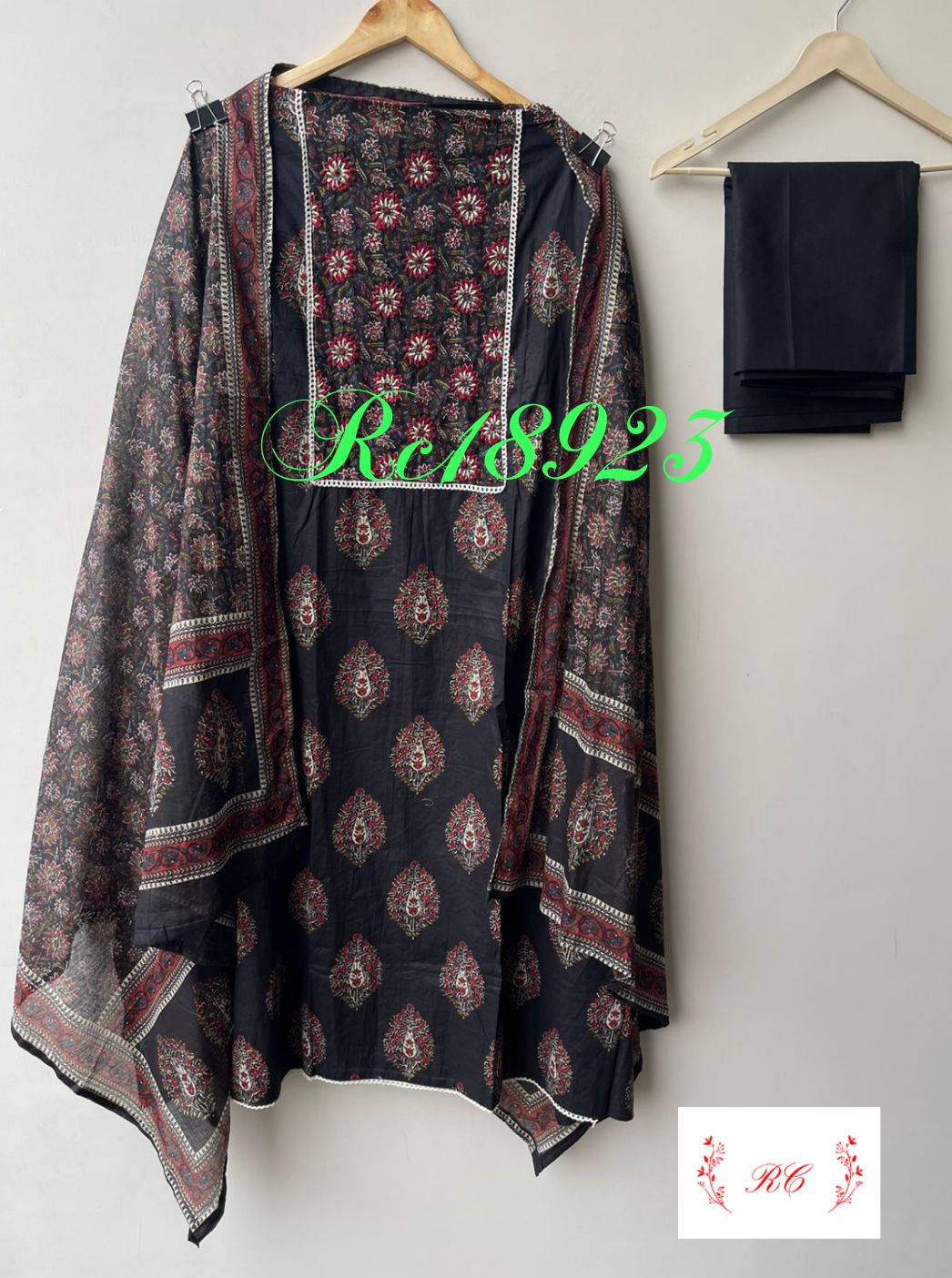 Cotton printed unstitched ladies suit Rc18923