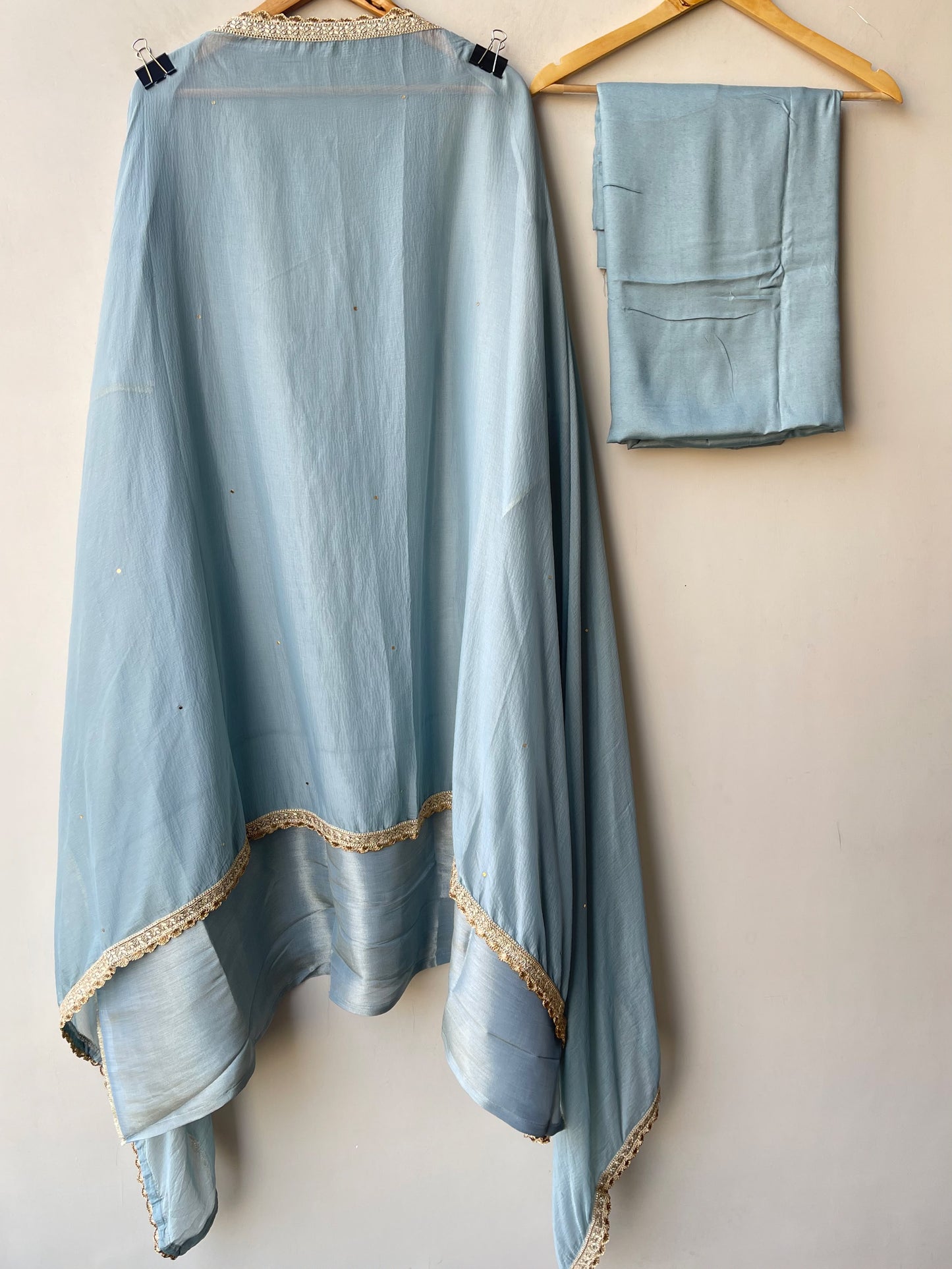 Shimmer Silk Kutdanna Embroidered unstitched ladies suit set
