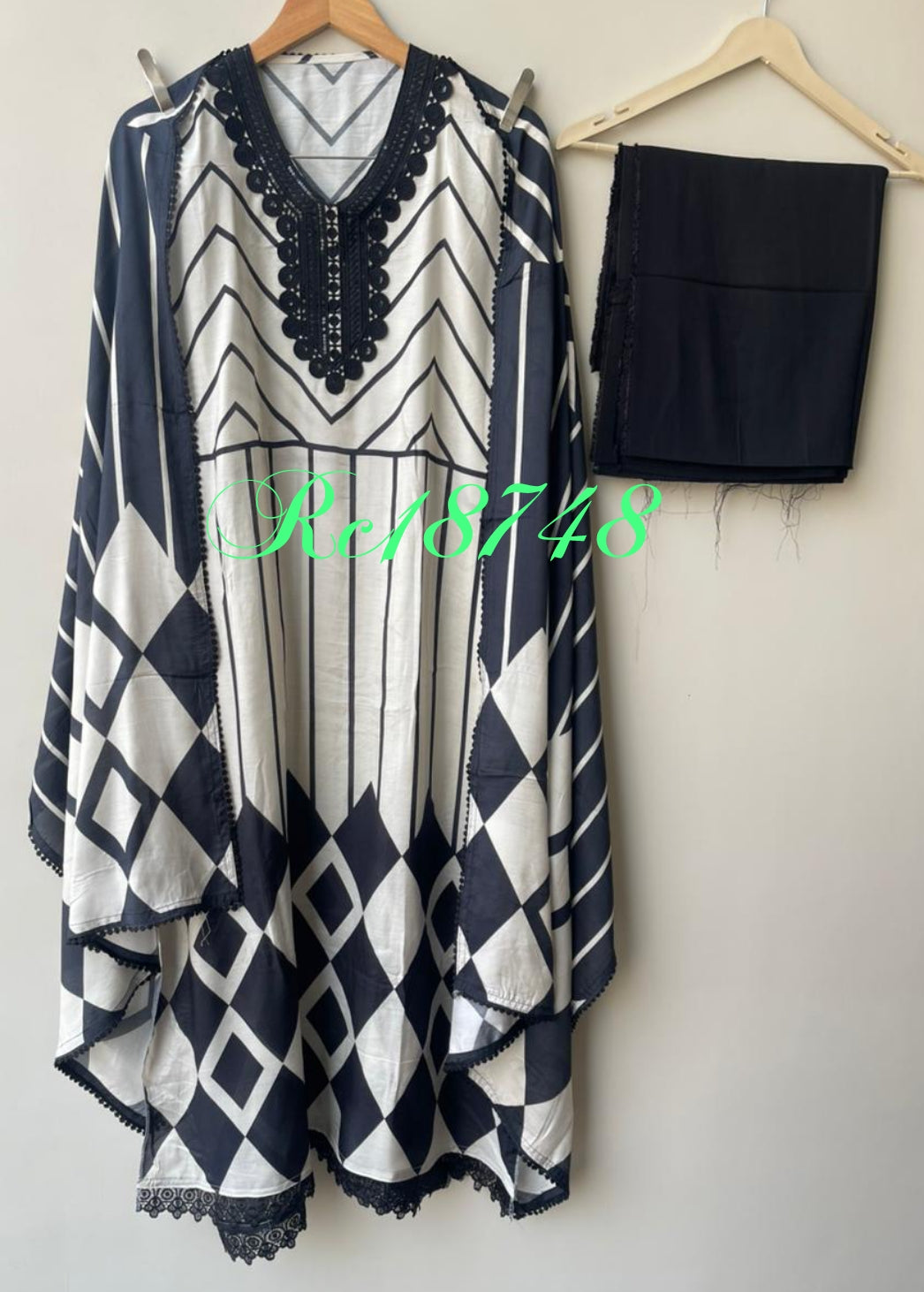 Muslin Printed Unstitched Ladies Suit RC-18748 – view 7