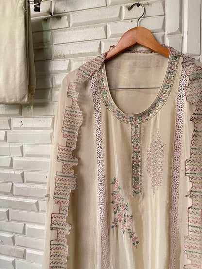 Shimmer Silk Unstitched Ladies Suit Rc 17306
